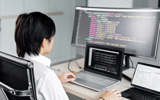 衢州 api php源码,下载的php源码怎么运行呢？